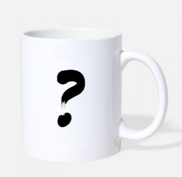 Mug dengan gambar tanda tanya yang melambangkan petualangan cinta